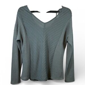 BKE Womens V-Neck Textured Long Sleeve Top DKS Grey BK00143 Medium NWT